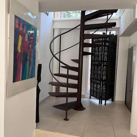 La Maison De La * 拉西约塔